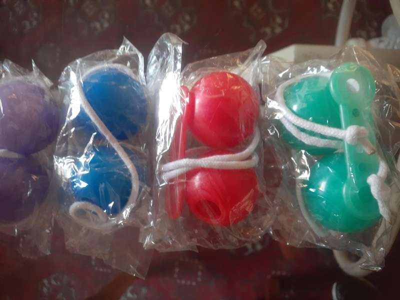 Clacker Balls Toys (Set of 6)