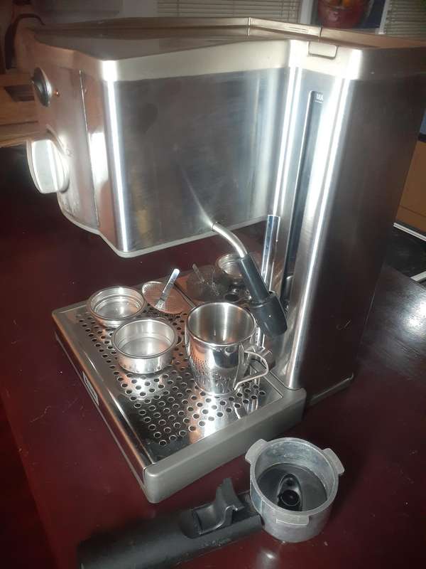 BREVILLE CAFE ROMA ESPRESSO MAKER MODEL:ESP8B