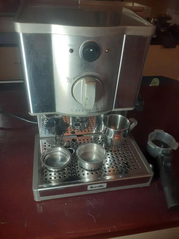 BREVILLE CAFE ROMA ESPRESSO MAKER MODEL:ESP8B