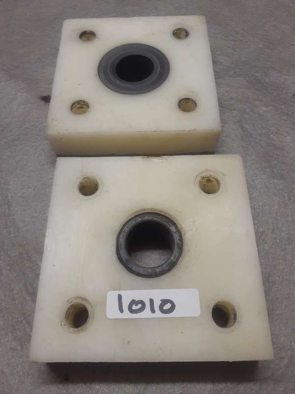 2 of 4 Bolt Flange Bearing: 4 Bolt