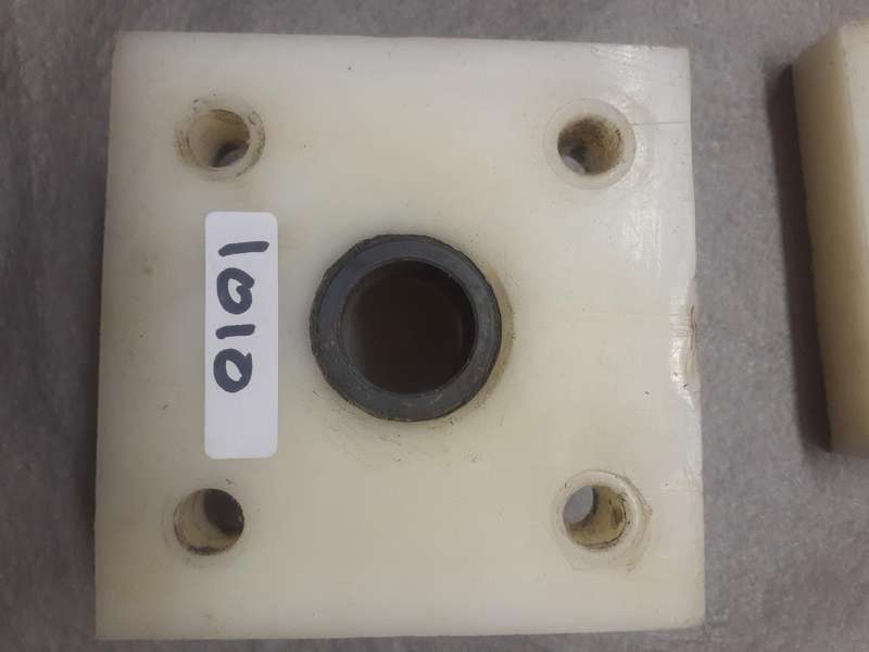 2 of 4 Bolt Flange Bearing: 4 Bolt