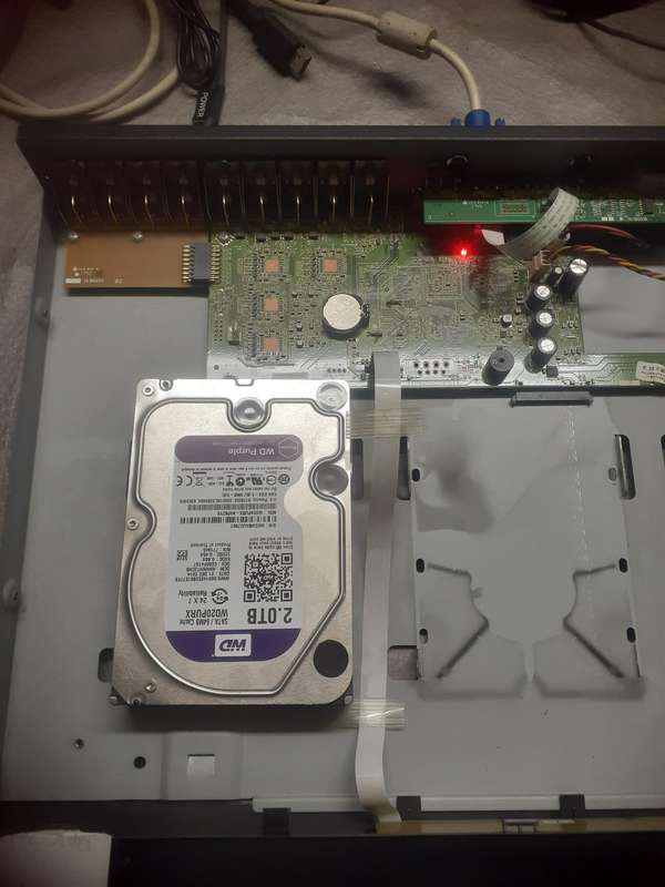 AVTECH 16CH DVR/NVR WITH 2TB HDD