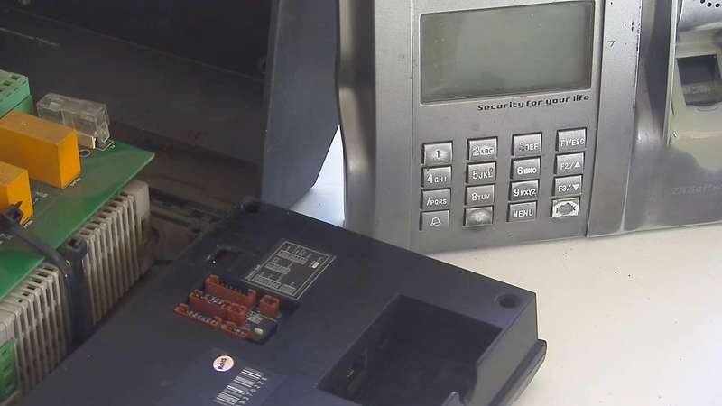 ZKSoftware U580 access control. 2 units. power boxes and relays
