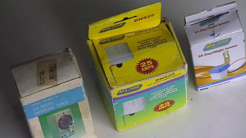 Electrical - Day Night Switch 25Amp - Day Night Switch 6A - 24 Hour Timer (Set of 3)