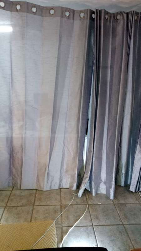 Eyelit curtains x 8