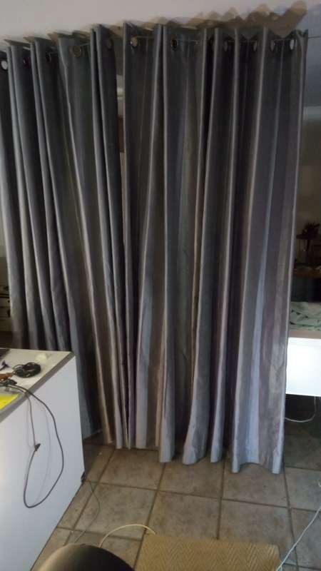 Eyelit curtains x 8