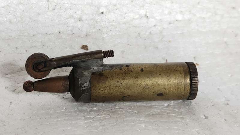 2 Vintage Lighters