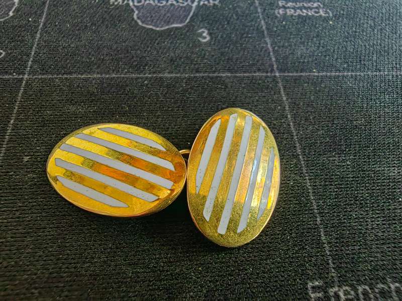 9ct Gold Cufflink for Scrap