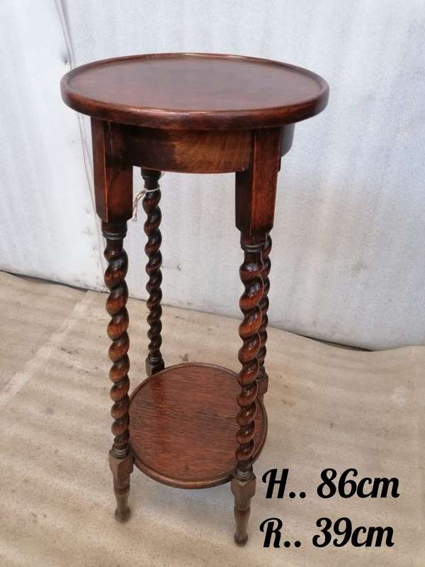 Oak Barley Twist Plant stand