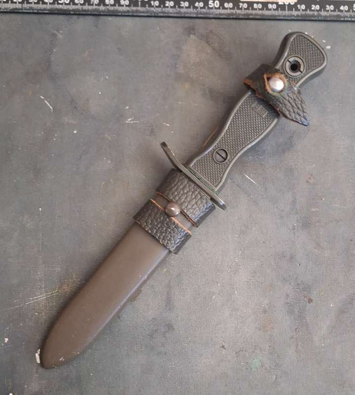 Bundeswehr / German Army knife, Kampfmesser 1968.
