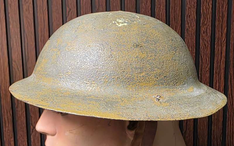 WW1 BRITISH BRODIE STEEL MK1 HELMET