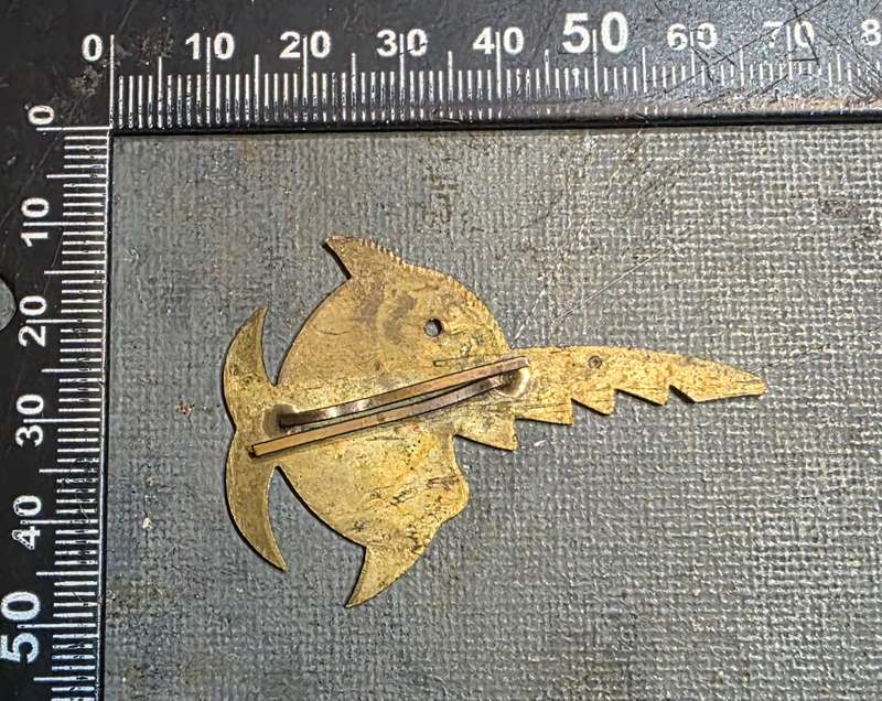 WW2 U-BOAT SAWFISH HAT BADGE