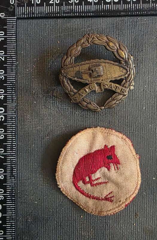 WW2 UDF DESERT RATS ARMOURED CARS BERET & FLASH SET