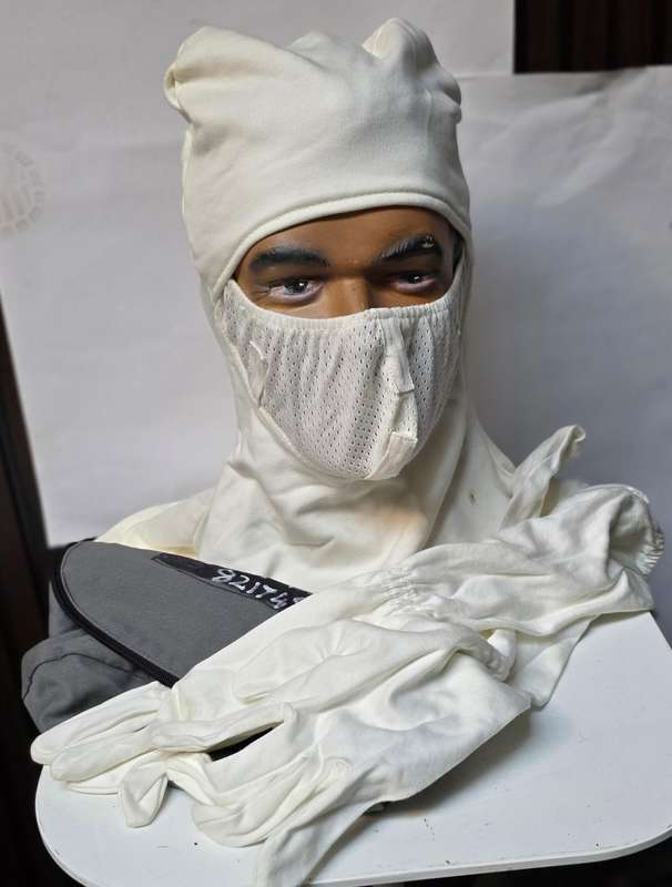 Royal Australian Navy Hood Anti Flash & Gloves In Bag