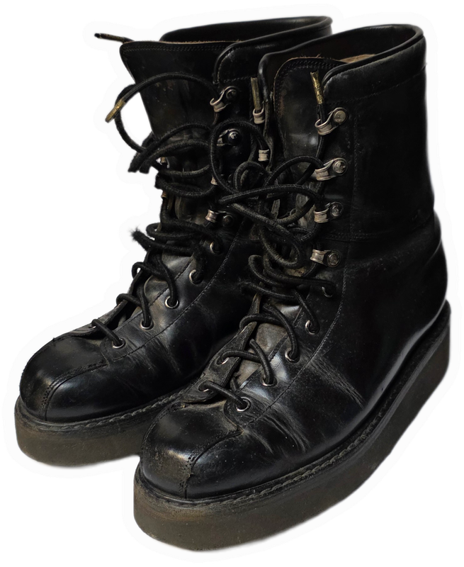 FRENCH 1970s PARATROOPER JUMP BOOTS.