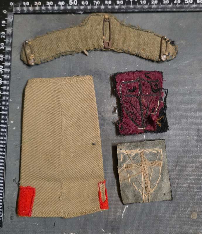 WW2 UDF CLOTH BADGE LOT