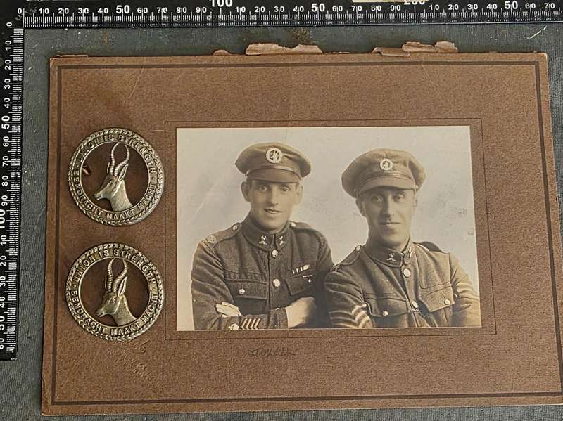 South African WW1  One SAI Studio Photo & Cap Badges