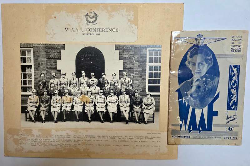 WW2.South African Woman's Auxiliary Air Force Group Photo & Magazine 1941