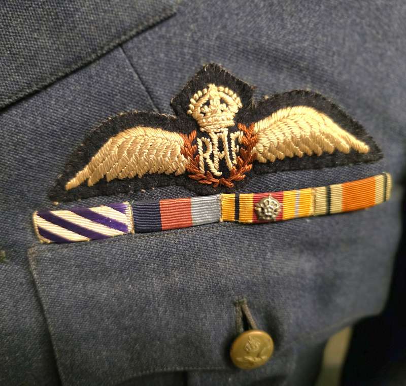WW2 ORIGINAL ROYAL AIR FORCE OFFICERS TUNIC DFC