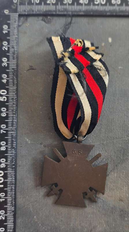 WW1 GERMAN 1914-18 HINDENBURG CROSS WITH SWORDS