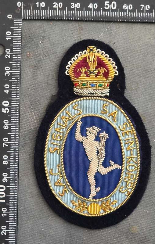 WW2 SAC SIGNALS BLAZER BADGE