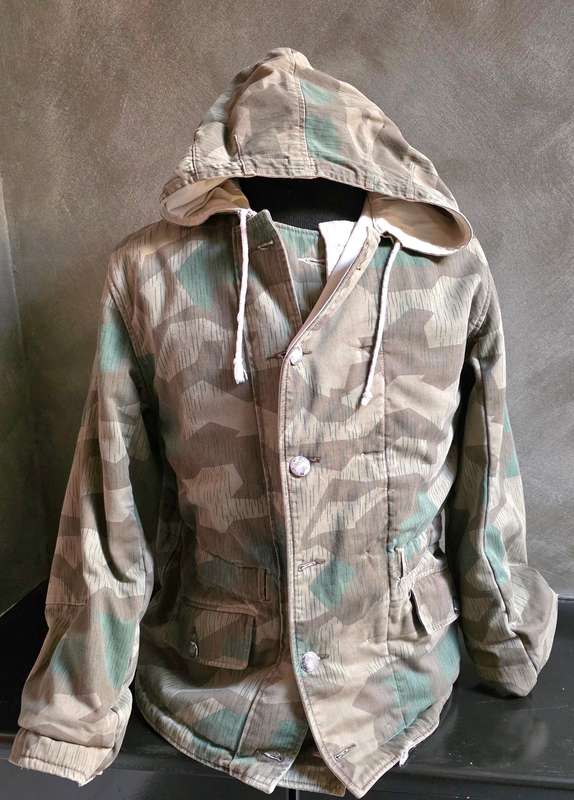 Reenactor Wehrmacht reversible winter parka in Splittertarn camouflage