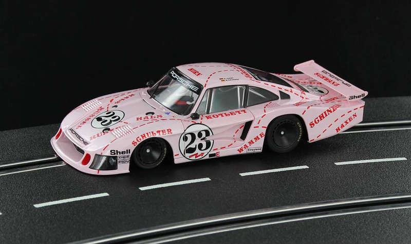 Scalextric SIDEWAYS SLOT IT Porsche 935/78 Moby Dick Gr.5  Pink Pig Ltd Ed 132 SLOT CAR NEW