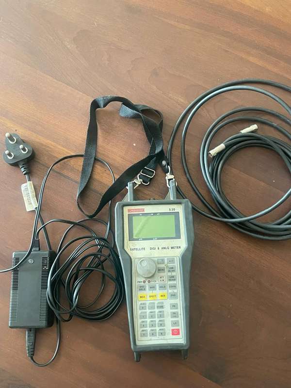 UNAOHM S20 Digital & Analog Satellite finder