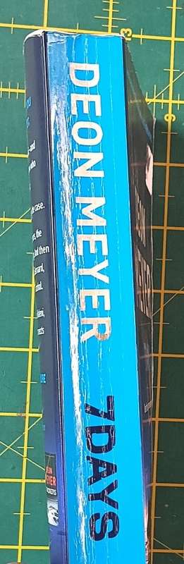 70 Days - Deon Meyer - Softcover - 406 pages