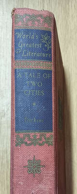 A Tale of Two Cities - Charles Dickens - Hardcover