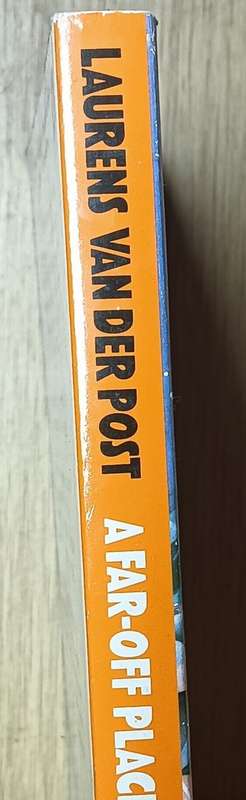 A Far-Off Place - Laurens van der Post - Penguin - Softcover