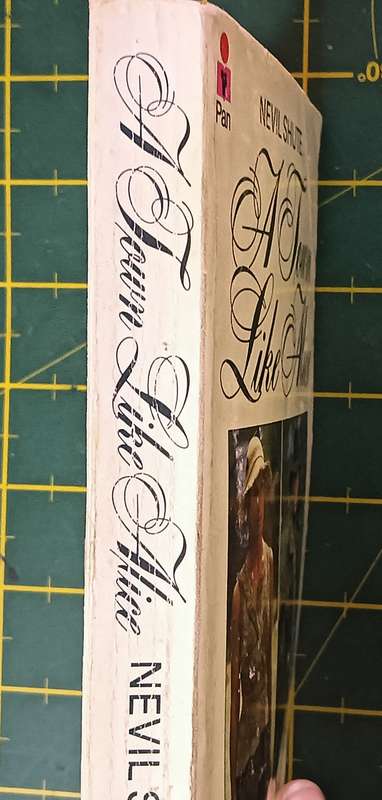 A Town Like Alice - Nevil Shute - Softcover - 314 pages