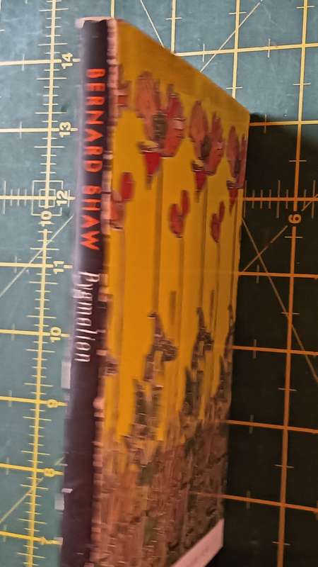 Pygmalion - George Bernard Shaw - Softcover - 122 pages