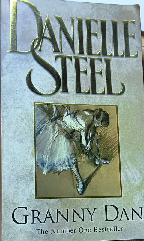 Granny Dan - Danielle Steele - Softcover - 304 pages