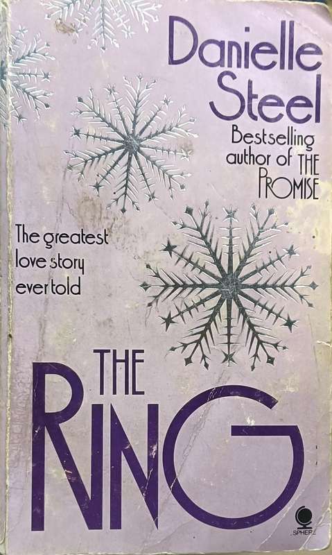 The Ring - Danielle Steele - Softcover - 346 Pages