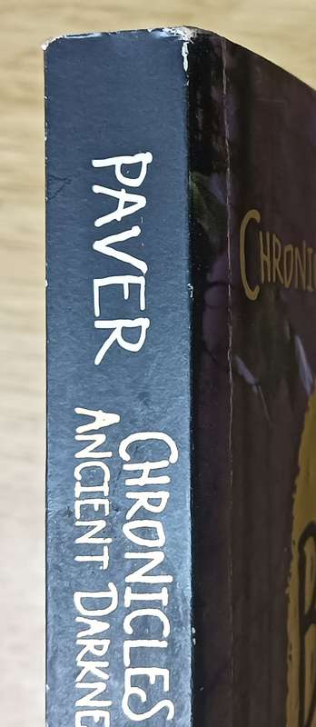 Wolf Brother - Michelle Paver - Softcover - 293 pages