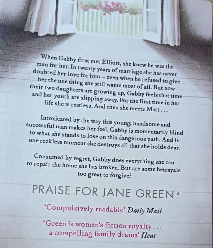 Tempting Fate - Jane Green - Softcover - 396 pages