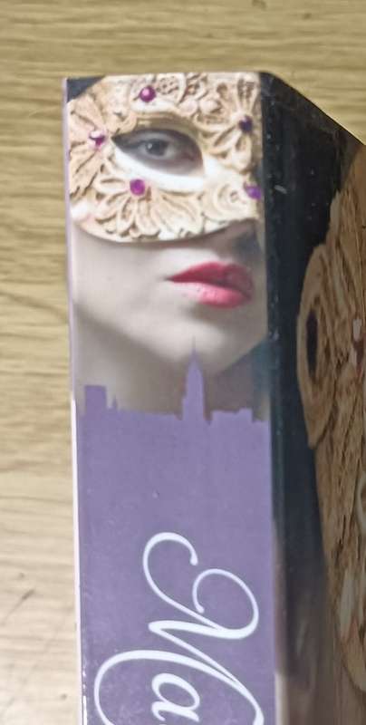 Masquerade - Melissa de la Cruz - Softcover - 309 Pages
