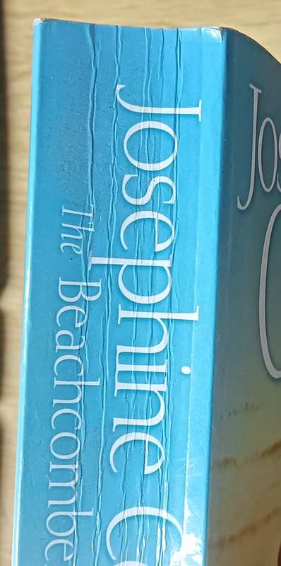 The Beachcomber - Josphine Cox - Softcover - 600 Pages