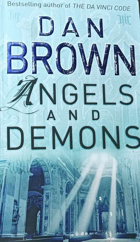 Angels and Demons - Dan Brown - Softcover - 620 Pages