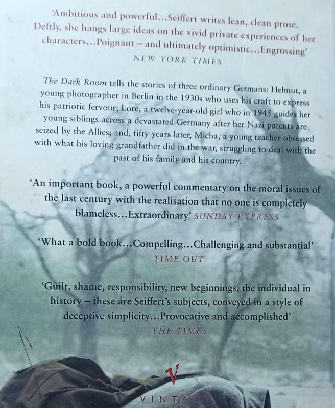 The Dark Room - Rachel Seiffert - Softcover - 391 pages