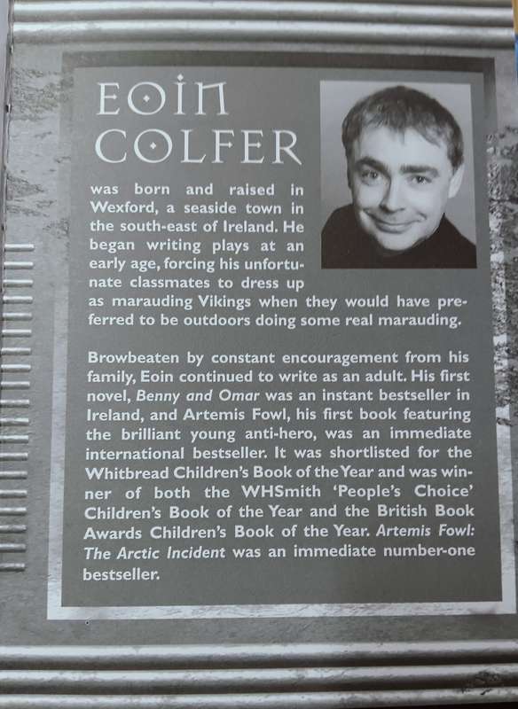 The Artemis Fowl Files - Eoin Colfer - Hardcover - 192 Pages