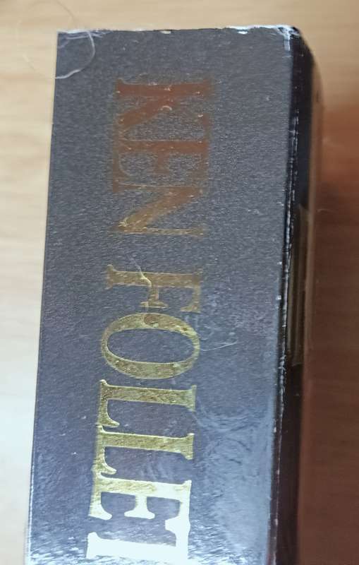 On Wings of Eagles - Ken Follett - Softcover - 606 Pages