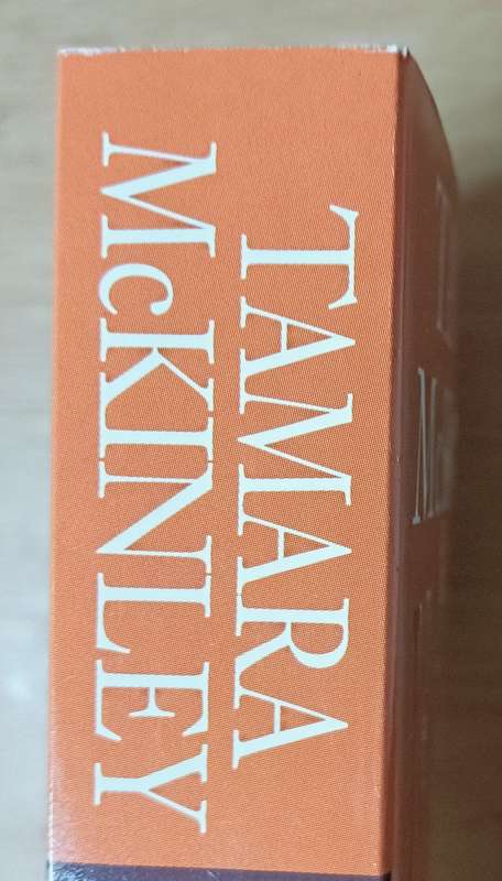Jacaranda Vines - Tamara McKinley - Softcover - 406 pages