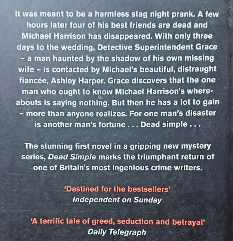 Dead Simple - Peter James - Softcover - 469 pages