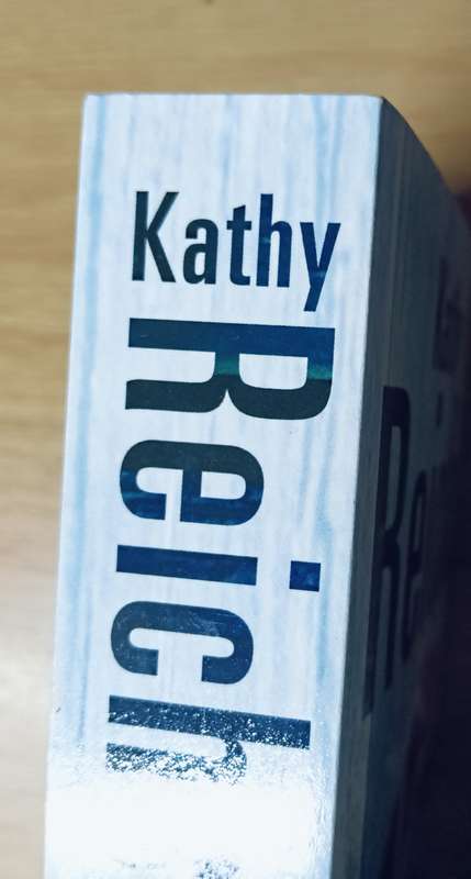Deja Dead - Kathy Reichs - Softcover - 510 pages