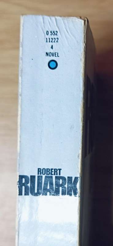 Uhuru - Robert Ruark - Softcover - 647 pages