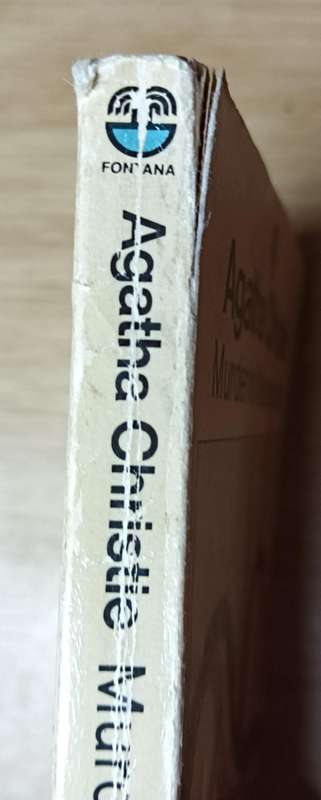 Murder in Mesopotamia - Agatha Christie - Softcover - 190 Pages