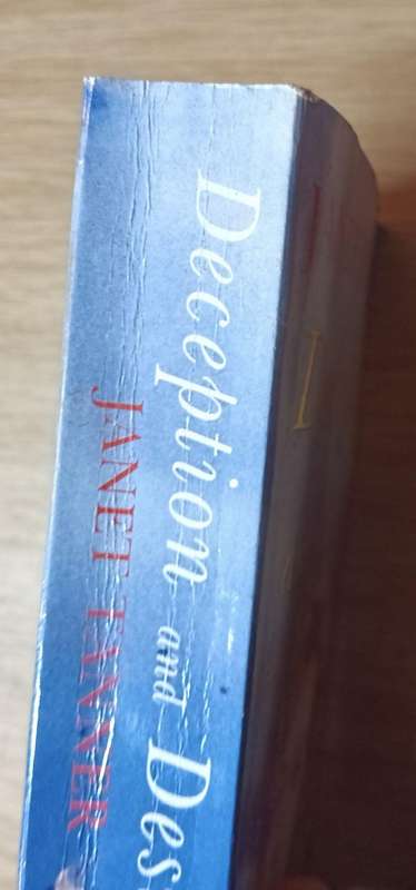 Deception and Desire - Janet Tanner - Softcover - 454 pages