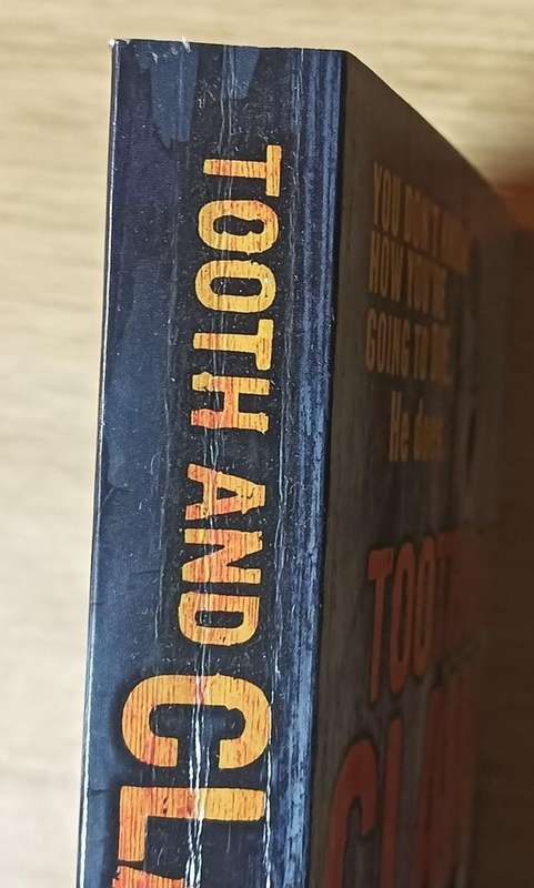 Tooth and Claw - Nigel McCrery - Softcover - 309 pages